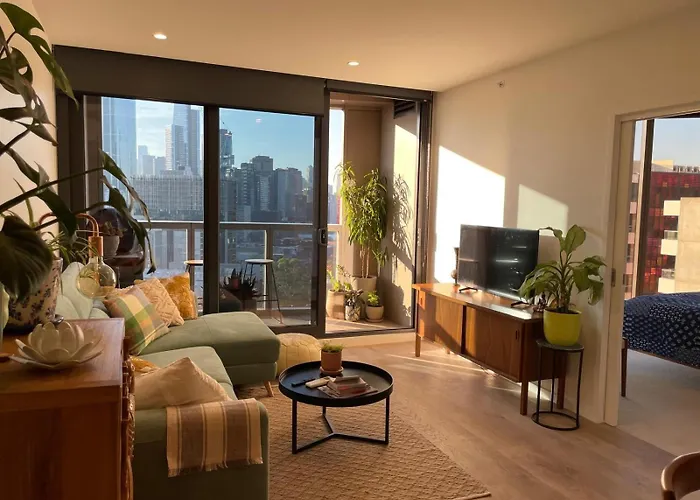 Perfect City View And Gorgeous Apartment